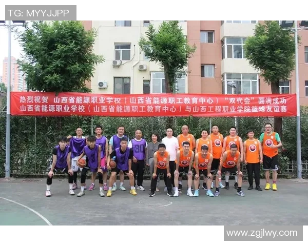 李芳专访揭秘篮球生涯起伏与成长历程的深度思考与感悟